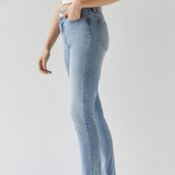 BDG Twig High-Rise Light Wash Skinny Jeans - Picture 4 of 5